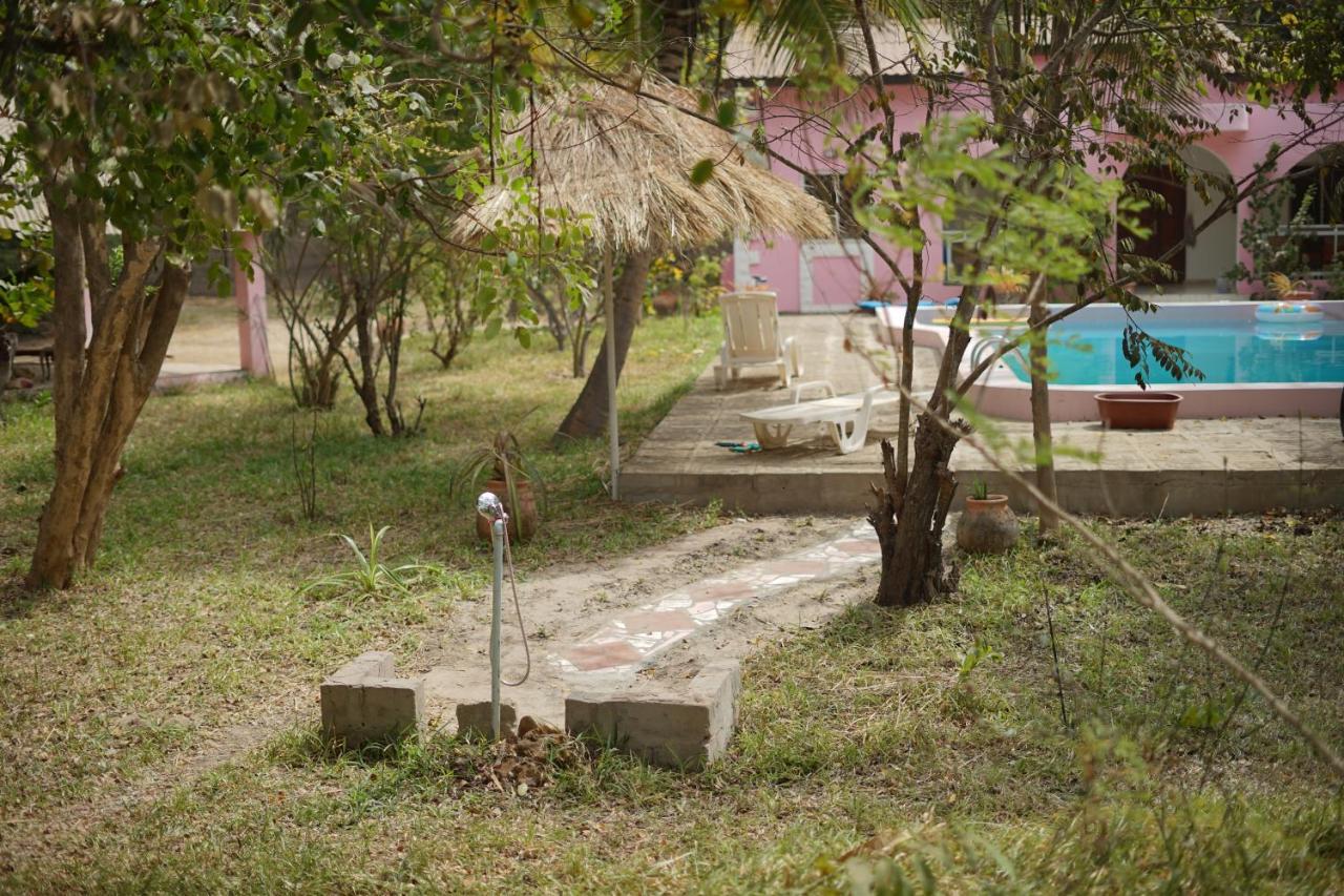 Villa Amarant - Private Garden With Pool Retreat Sanyang Екстериор снимка