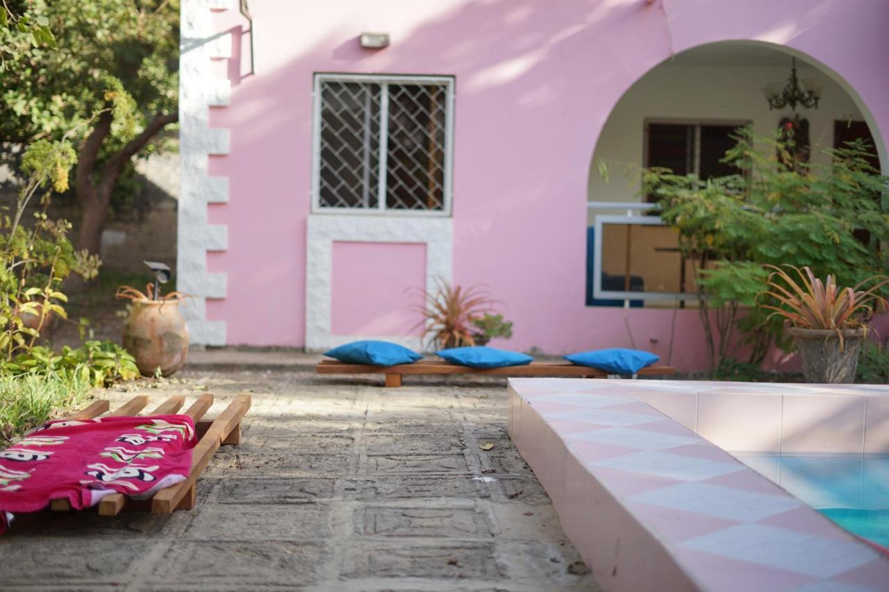 Villa Amarant - Private Garden With Pool Retreat Sanyang Екстериор снимка